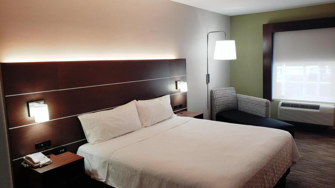 Holiday Inn Express Hotel And Suites Weslaco By Ihg Εξωτερικό φωτογραφία