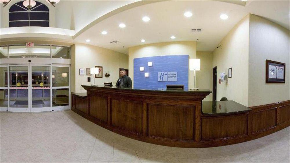 Holiday Inn Express Hotel And Suites Weslaco By Ihg Εξωτερικό φωτογραφία