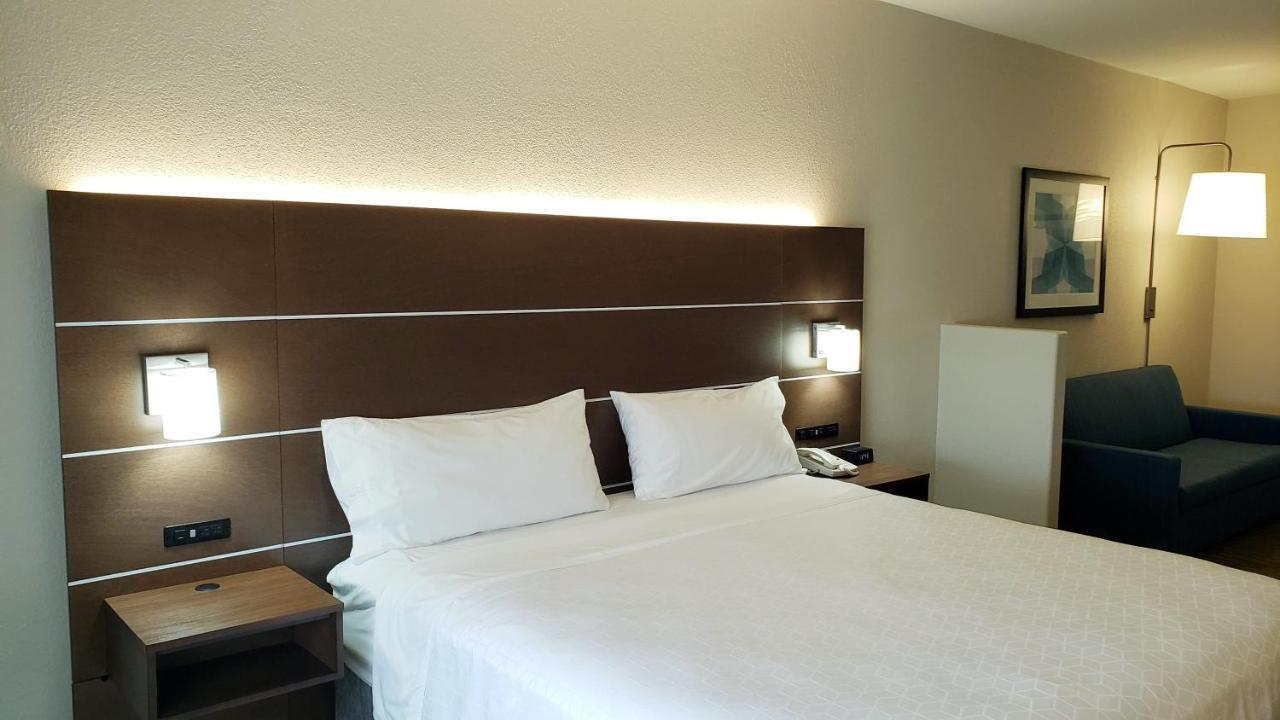 Holiday Inn Express Hotel And Suites Weslaco By Ihg Εξωτερικό φωτογραφία