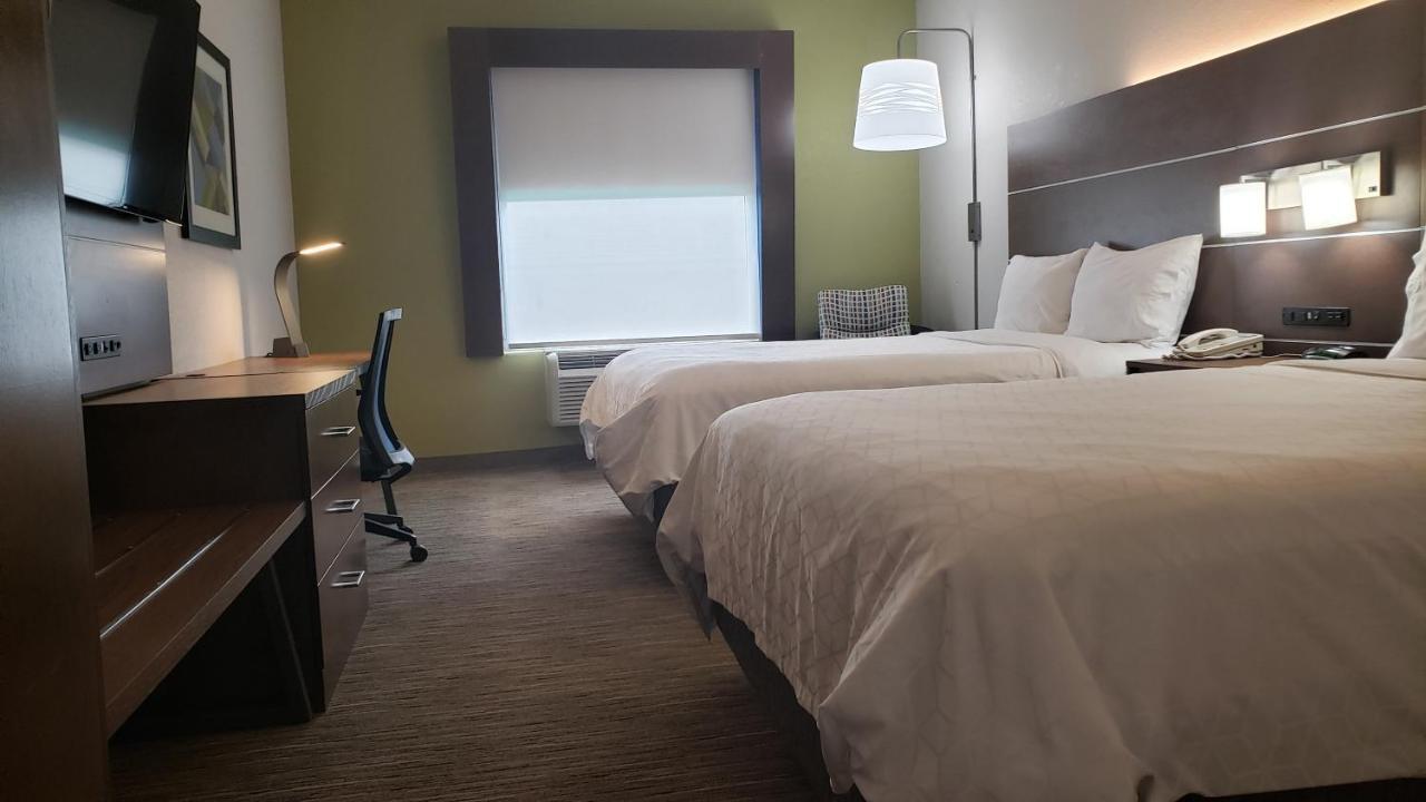 Holiday Inn Express Hotel And Suites Weslaco By Ihg Εξωτερικό φωτογραφία