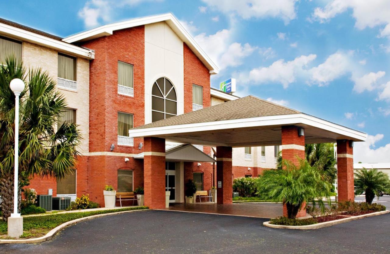 Holiday Inn Express Hotel And Suites Weslaco By Ihg Εξωτερικό φωτογραφία